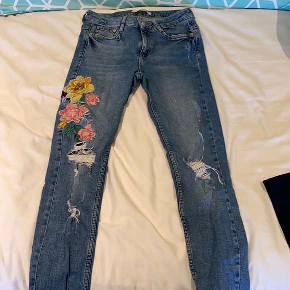 Zara Embroidered Jeans